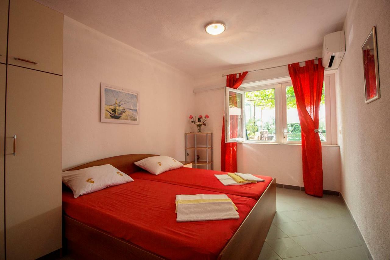 Mrkonjic Branko & Marija Apartmani Omiš Kültér fotó