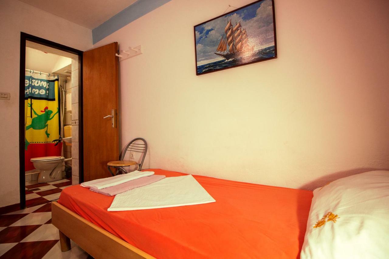Mrkonjic Branko & Marija Apartmani Omiš Kültér fotó