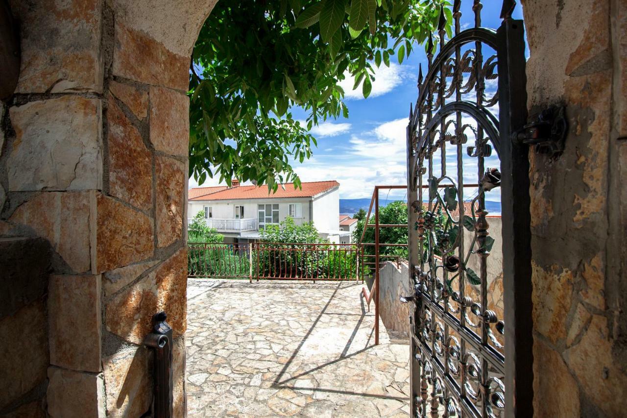 Mrkonjic Branko & Marija Apartmani Omiš Kültér fotó