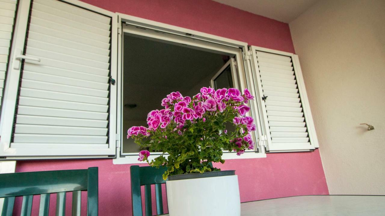 Mrkonjic Branko & Marija Apartmani Omiš Kültér fotó