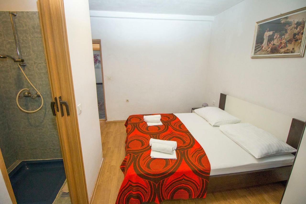 Mrkonjic Branko & Marija Apartmani Omiš Kültér fotó