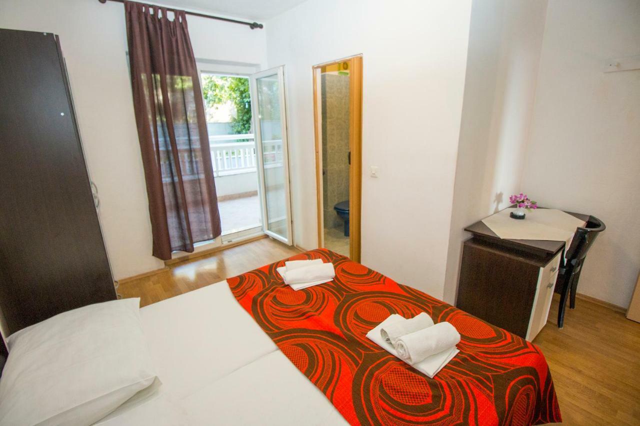 Mrkonjic Branko & Marija Apartmani Omiš Kültér fotó