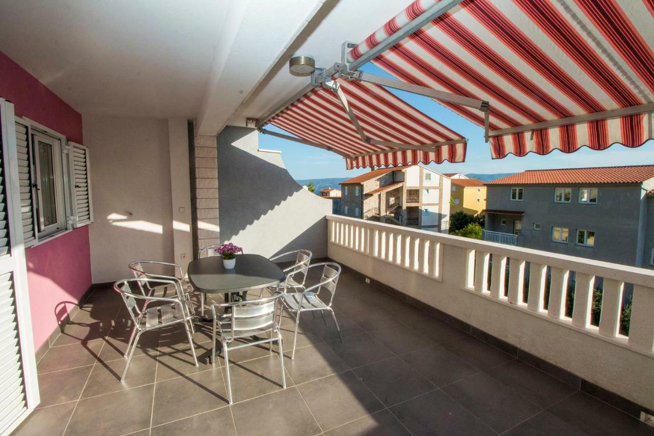 Mrkonjic Branko & Marija Apartmani Omiš Kültér fotó